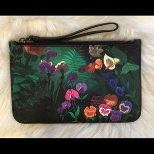 MARC JACOBS x DISNEY Alice in Wonderland Wristlet